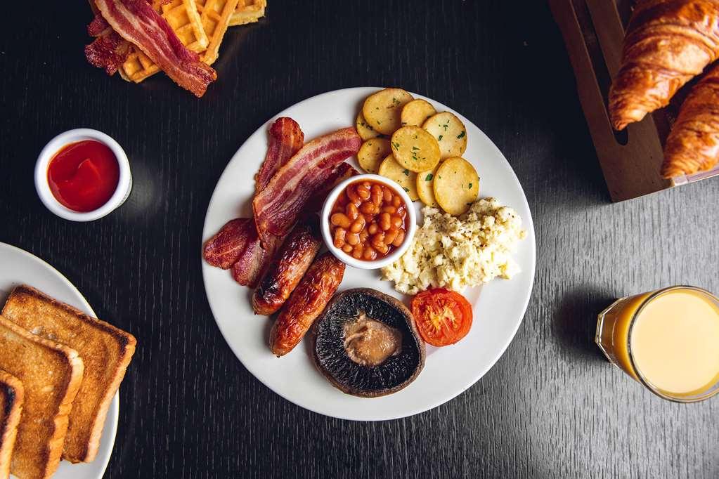 Village Hotel Bracknell Restaurant foto
